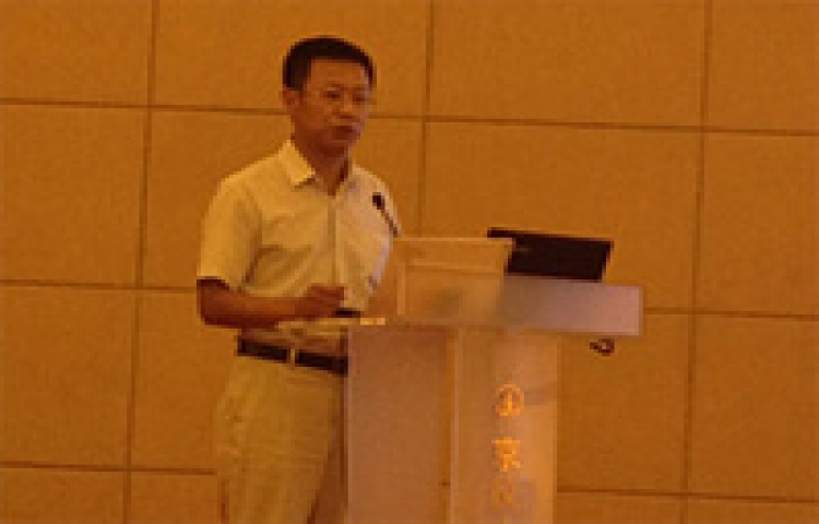 孙建华总经理在“北京地区设计院仪表自动化技术选型交流大会”上做新产品报告